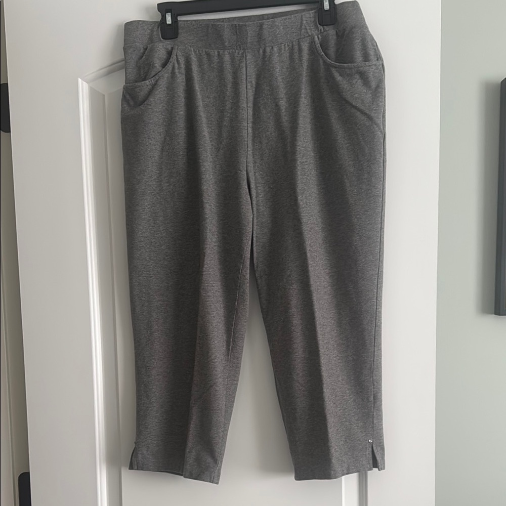 Chico's Gray Capri Weekender Pants